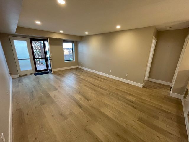 71 Fulkerson Street 102, Cambridge, MA 02141