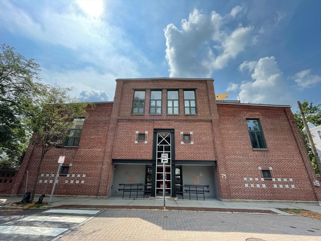 71 Fulkerson Street 102, Cambridge, MA 02141