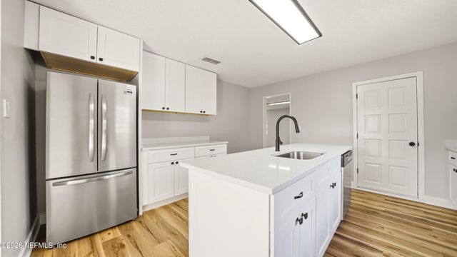 8134 GALVESTON Avenue, Jacksonville, FL 32211