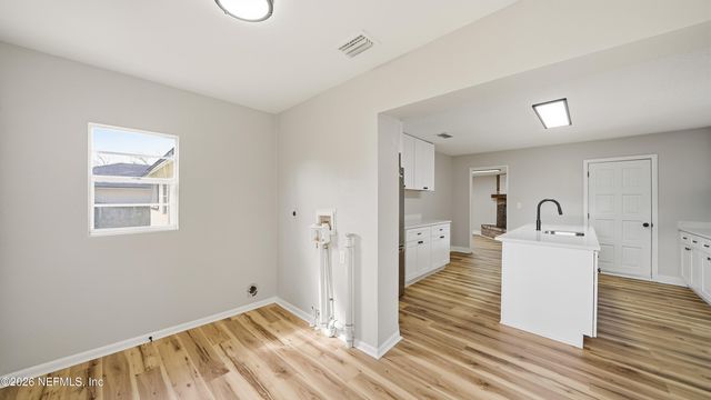 8134 GALVESTON Avenue, Jacksonville, FL 32211