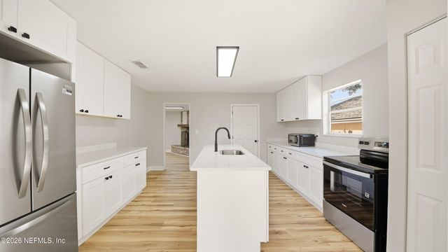 8134 GALVESTON Avenue, Jacksonville, FL 32211