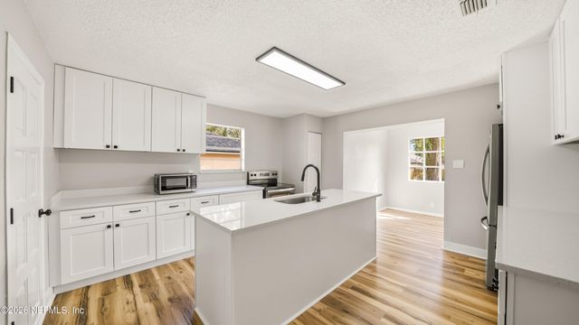 8134 GALVESTON Avenue, Jacksonville, FL 32211