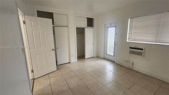 280 SW 11th Ave 5, Hallandale Beach, FL 33009