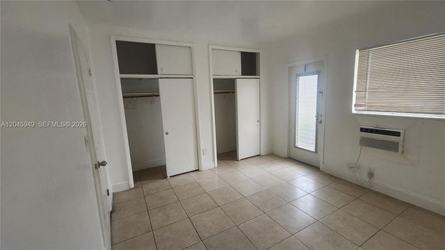 280 SW 11th Ave 5, Hallandale Beach, FL 33009
