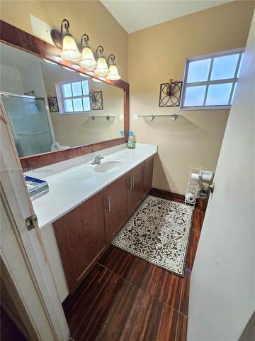 7255 NW 173rd Dr 801-8, Hialeah, FL 33015