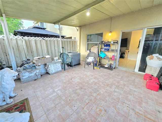 7255 NW 173rd Dr 801-8, Hialeah, FL 33015