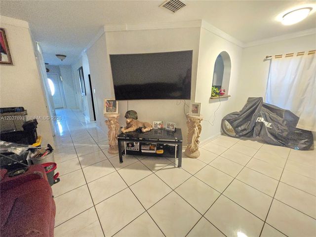 7255 NW 173rd Dr 801-8, Hialeah, FL 33015
