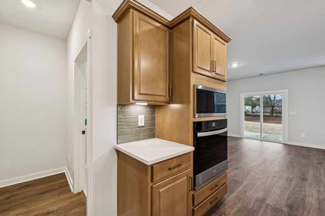 424 Wild Iris Way, Spring Hill, TN 37174