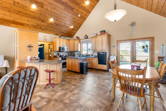 89 Old Staggs Road, Calico Rock, AR 72519