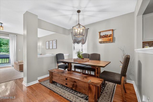 18 Cooks Court, Halfmoon, NY 12188