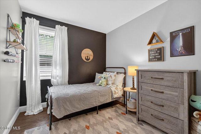 18 Cooks Court, Halfmoon, NY 12188