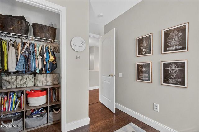 18 Cooks Court, Halfmoon, NY 12188