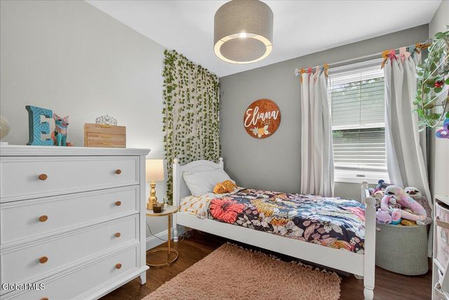 18 Cooks Court, Halfmoon, NY 12188