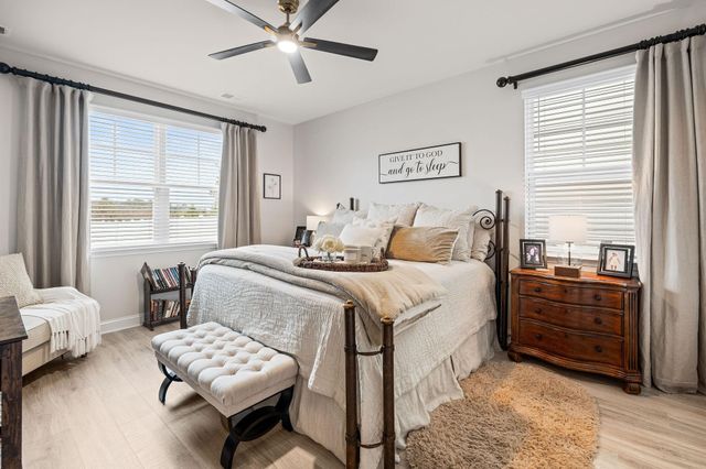 448 Calhoun Falls Dr., Myrtle Beach, SC 29579
