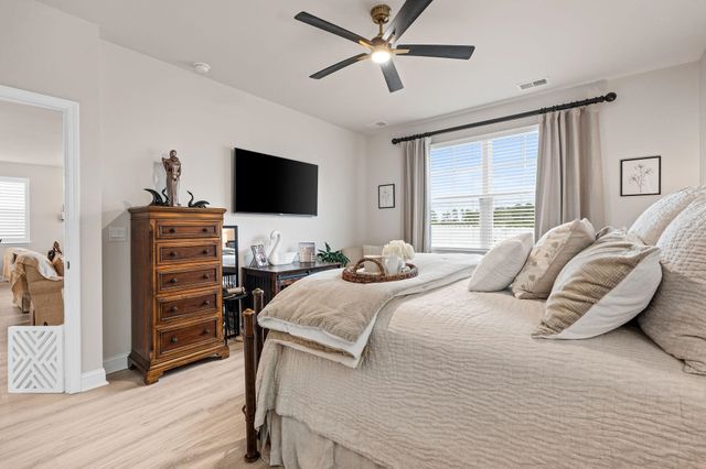 448 Calhoun Falls Dr., Myrtle Beach, SC 29579