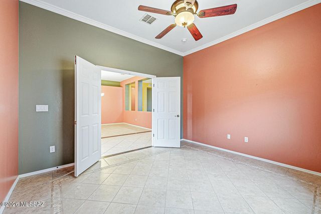 1160 W Tenniel Drive, Green Valley, AZ 85614