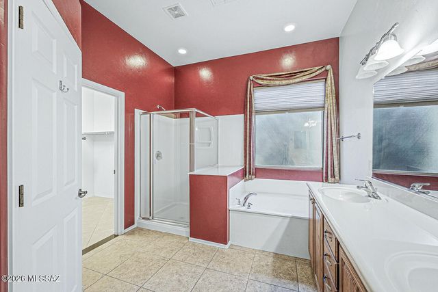 1160 W Tenniel Drive, Green Valley, AZ 85614