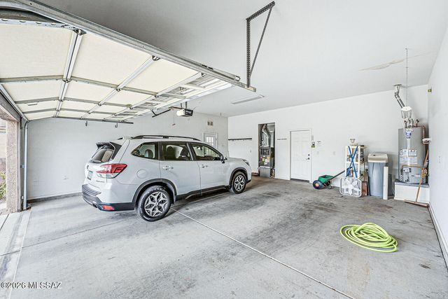 1160 W Tenniel Drive, Green Valley, AZ 85614