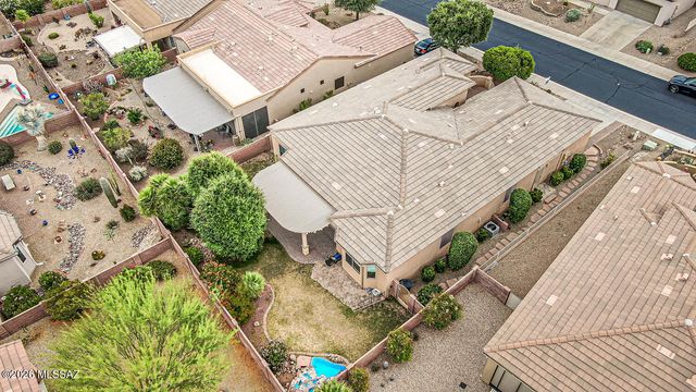 1160 W Tenniel Drive, Green Valley, AZ 85614