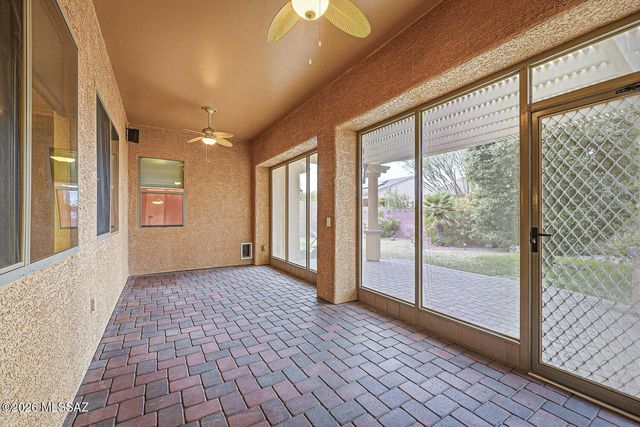 1160 W Tenniel Drive, Green Valley, AZ 85614