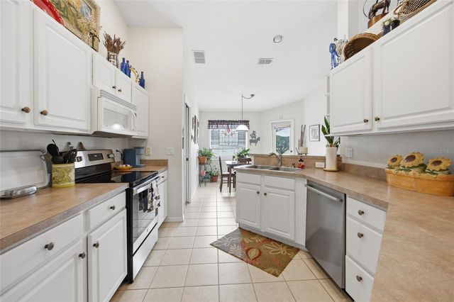 19630 SE 15TH PLACE, Morriston, FL 32668