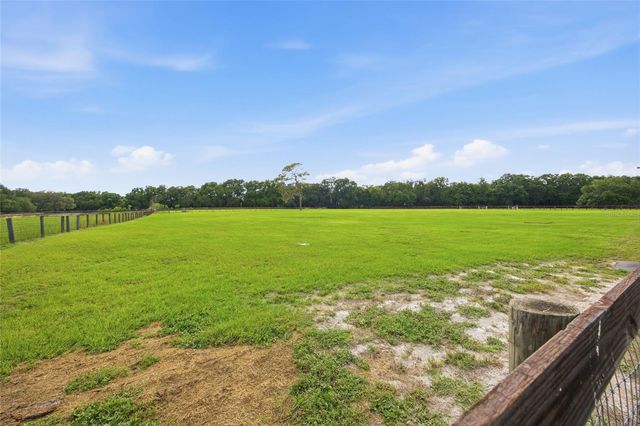 19630 SE 15TH PLACE, Morriston, FL 32668