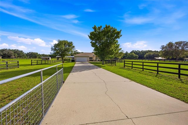 19630 SE 15TH PLACE, Morriston, FL 32668
