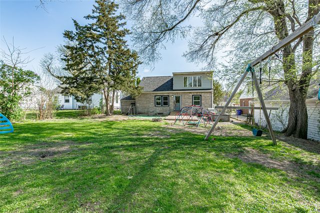 1024 Staub Court NE, Cedar Rapids, IA 52402