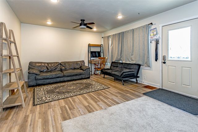 1024 Staub Court NE, Cedar Rapids, IA 52402