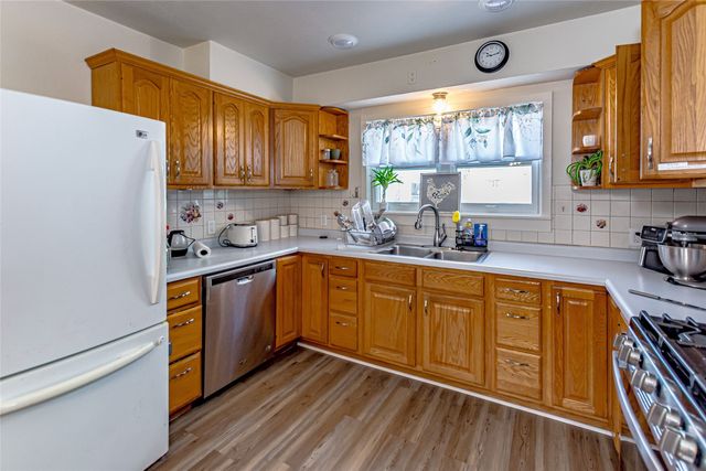 1024 Staub Court NE, Cedar Rapids, IA 52402