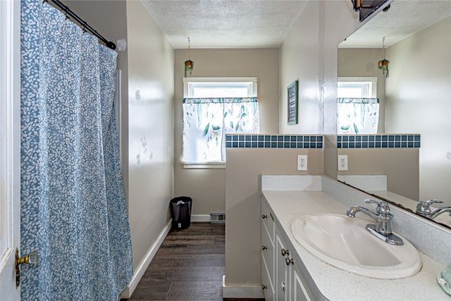 1024 Staub Court NE, Cedar Rapids, IA 52402