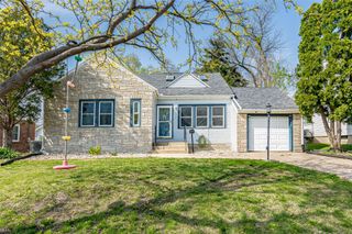 1024 Staub Court NE, Cedar Rapids, IA 52402