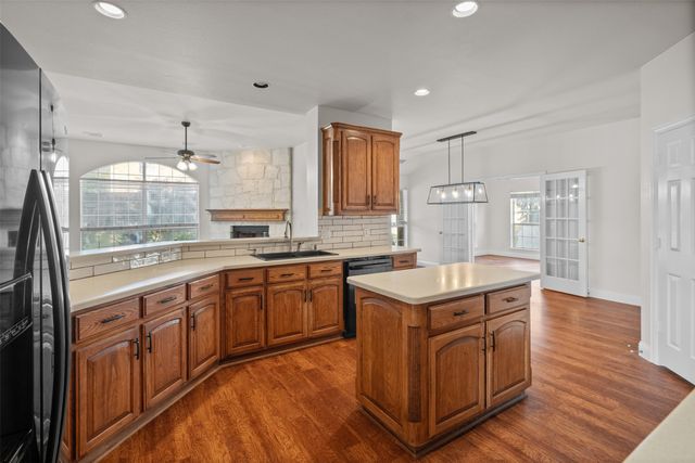 4405 Ridgecove Drive, Rowlett, TX 75088