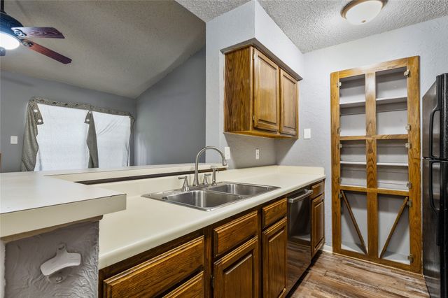 1307 Willoughby Lane 5421, Arlington, TX 76011