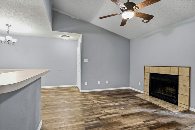 1307 Willoughby Lane 5421, Arlington, TX 76011