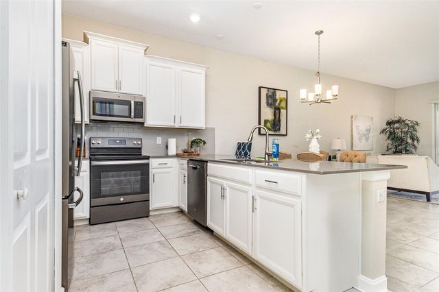 787 OCEAN COURSE AVENUE 602, Davenport, FL 33896