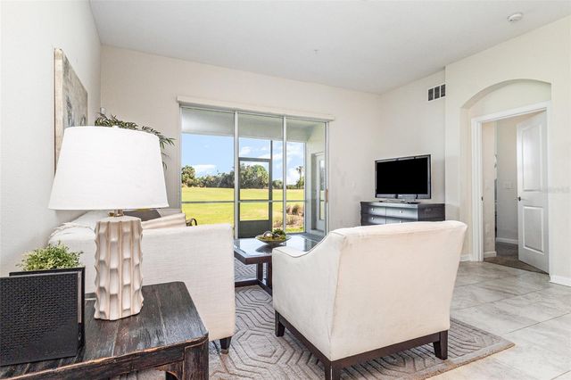 787 OCEAN COURSE AVENUE 602, Davenport, FL 33896