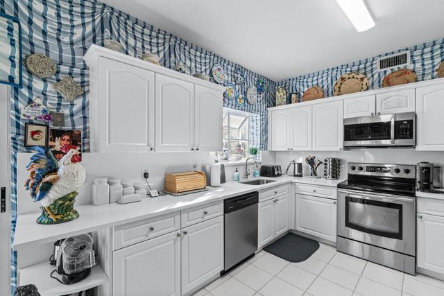 11706 Briarwood Circle 1, Boynton Beach, FL 33437