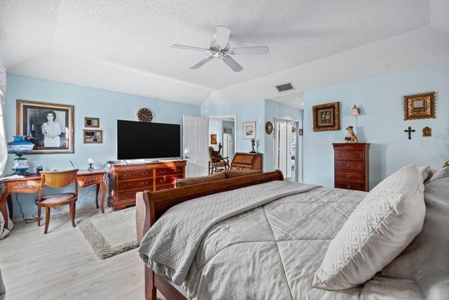 11706 Briarwood Circle 1, Boynton Beach, FL 33437