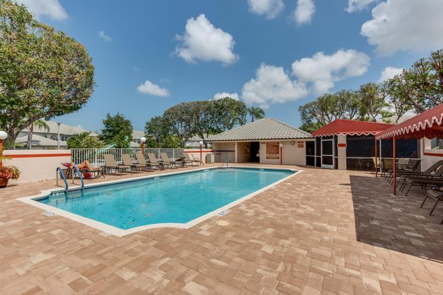 11706 Briarwood Circle 1, Boynton Beach, FL 33437