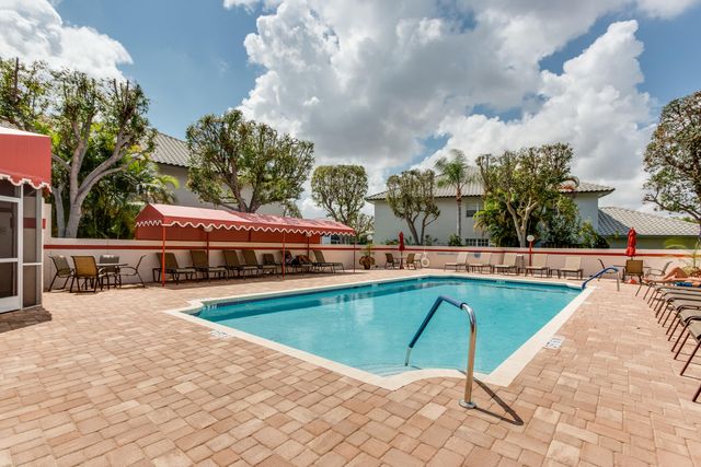 11706 Briarwood Circle 1, Boynton Beach, FL 33437