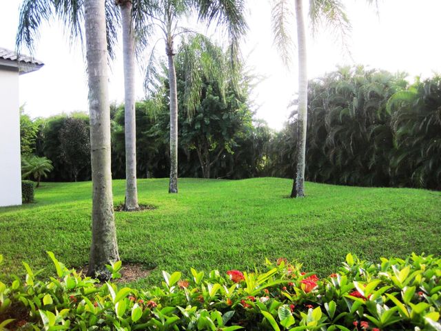 11706 Briarwood Circle 1, Boynton Beach, FL 33437