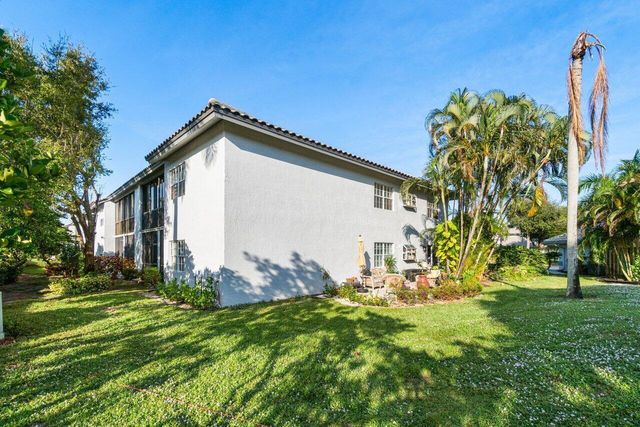 11706 Briarwood Circle 1, Boynton Beach, FL 33437