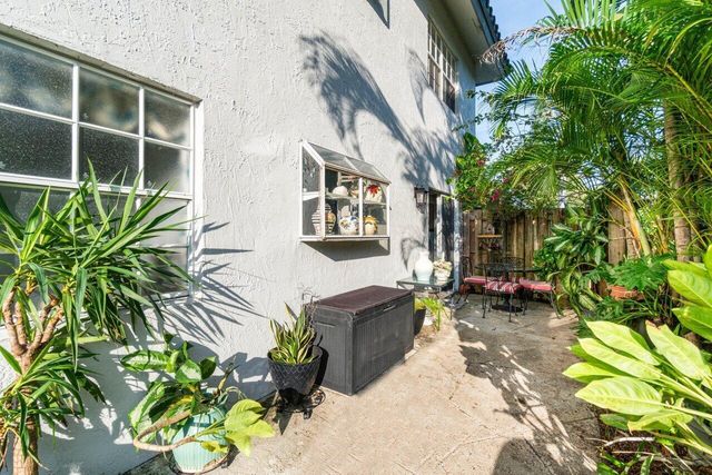 11706 Briarwood Circle 1, Boynton Beach, FL 33437