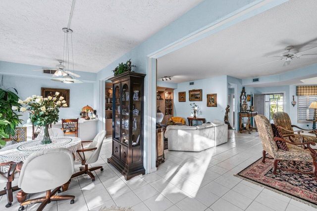 11706 Briarwood Circle 1, Boynton Beach, FL 33437