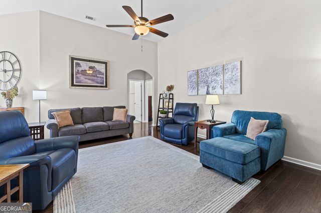 39 Majestic Drive, Newnan, GA 30265