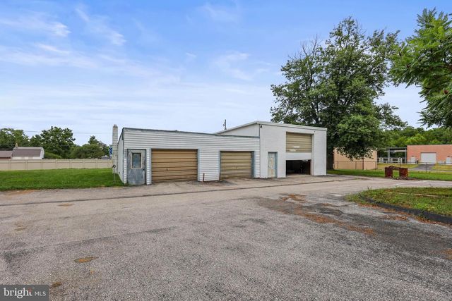 2152 WHITE HALL RD, Littlestown, PA 17340