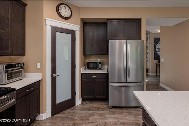 6055 N Blinker Circle, Palmer, AK 99645