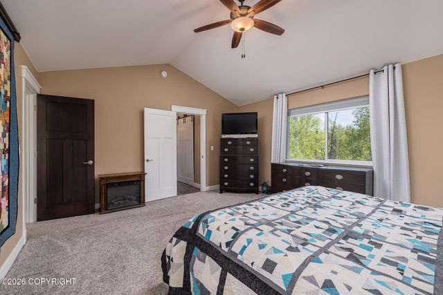 6055 N Blinker Circle, Palmer, AK 99645