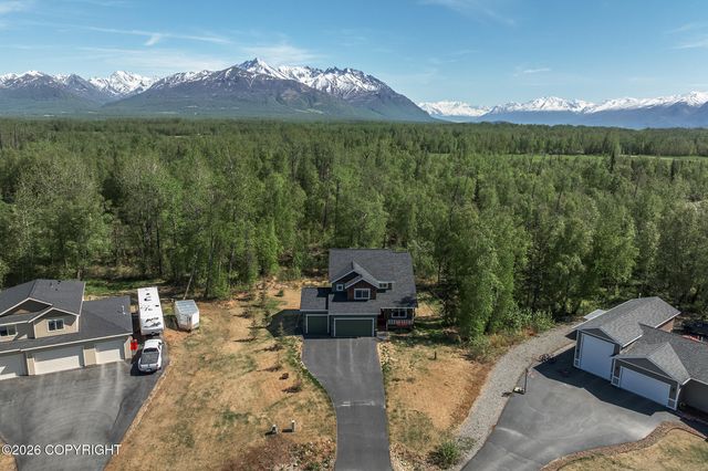 6055 N Blinker Circle, Palmer, AK 99645